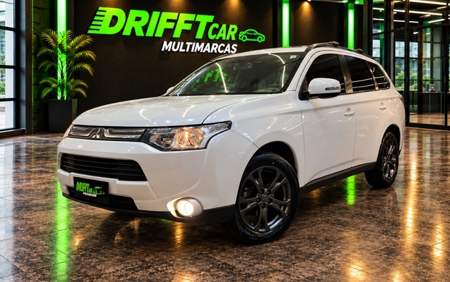 imagem-https://www.socarrao.com.br/sc-vehicle-images-prod/4441523/1792857764552-4_114209.jpg