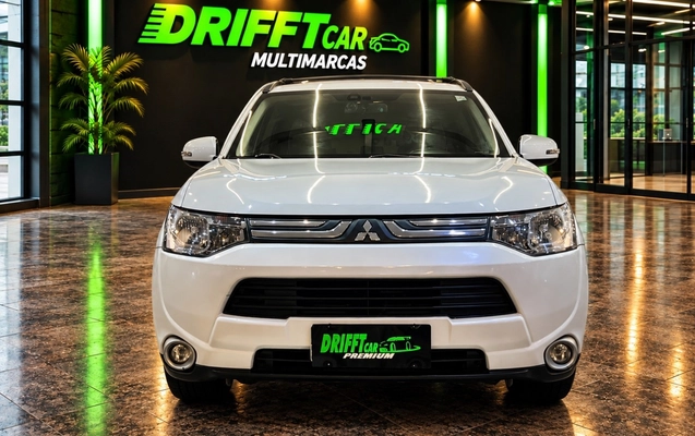 imagem-https://www.socarrao.com.br/sc-vehicle-images-prod/4441523/1792857764553-6_114209.jpg