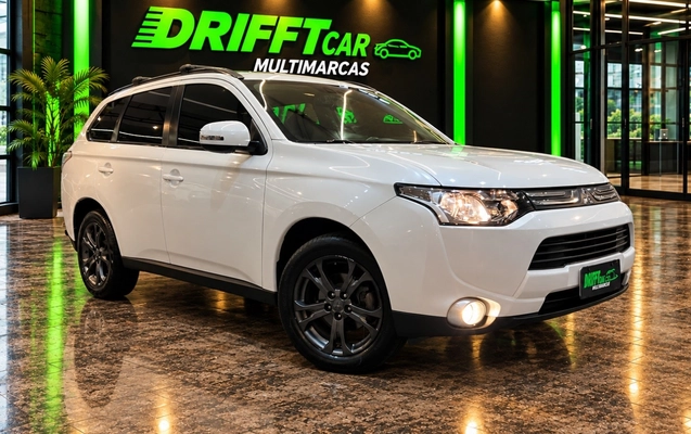 imagem-https://www.socarrao.com.br/sc-vehicle-images-prod/4441523/1792857764554-3_114209.jpg