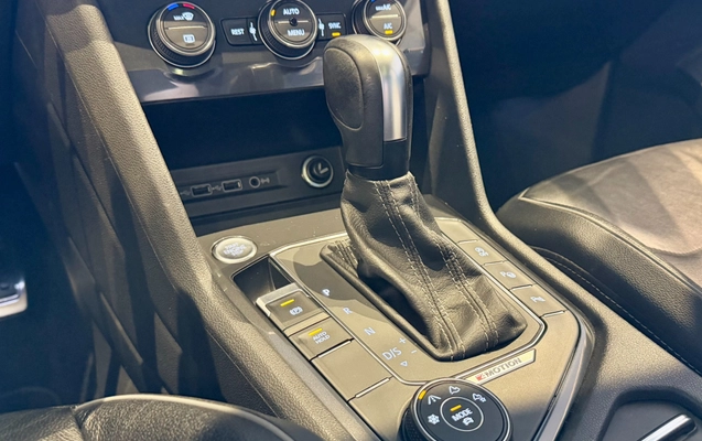 imagem-https://www.socarrao.com.br/sc-vehicle-images-prod/4441553/1792858406171-7e7ddbe0-2bcd-4498-babc-e0bfbf09ebb9.jpg