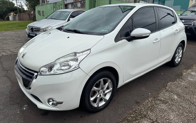 imagem-https://www.socarrao.com.br/sc-vehicle-images-prod/4441563/1792858796110-V2hhdHNBcHAgSW1hZ2UgMjAyNi0xMC0yMiBhdCAxMS4yNC4zNCAoMSkuanBlZw.jpeg