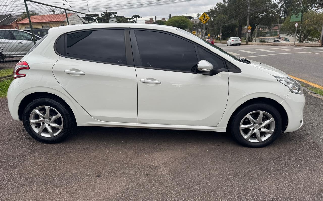 imagem-https://www.socarrao.com.br/sc-vehicle-images-prod/4441563/1792858796318-V2hhdHNBcHAgSW1hZ2UgMjAyNi0xMC0yMiBhdCAxMS4yNC4zNSAoMikuanBlZw.jpeg