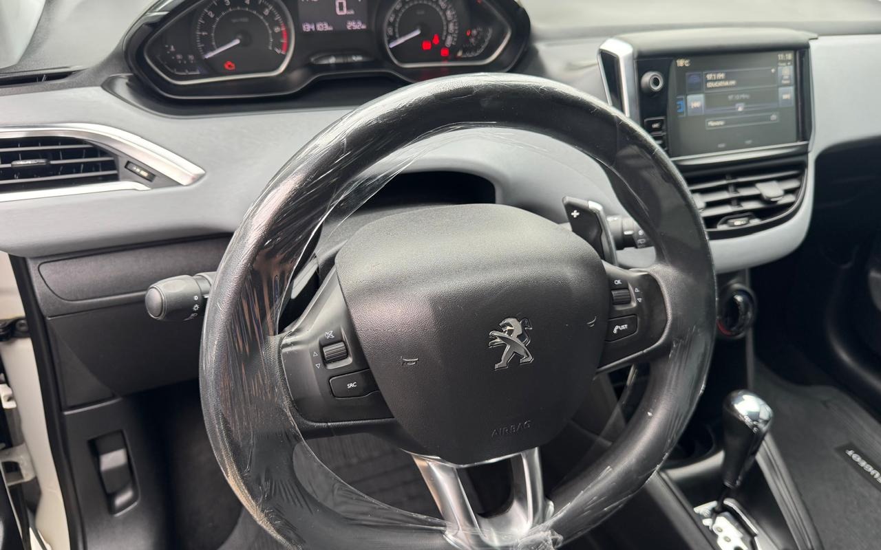 imagem-https://www.socarrao.com.br/sc-vehicle-images-prod/4441563/1792858796883-V2hhdHNBcHAgSW1hZ2UgMjAyNi0xMC0yMiBhdCAxMS4yNC4zNiAoNCkuanBlZw.jpeg