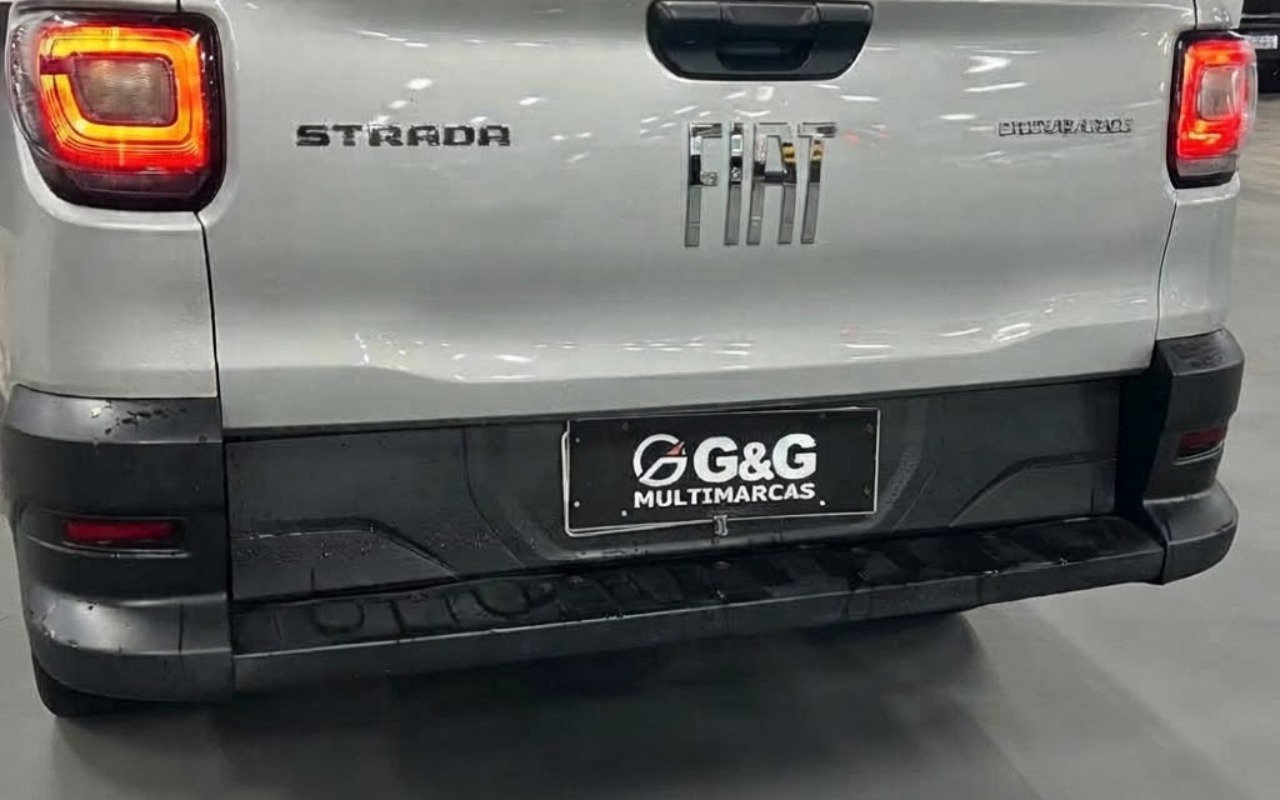 imagem-https://www.socarrao.com.br/sc-vehicle-images-prod/4441568/1792858930597-V2hhdHNBcHAgSW1hZ2UgMjAyNi0xMC0wNSBhdCAxMy4xMi4zNSAoNSkuanBlZw.jpeg