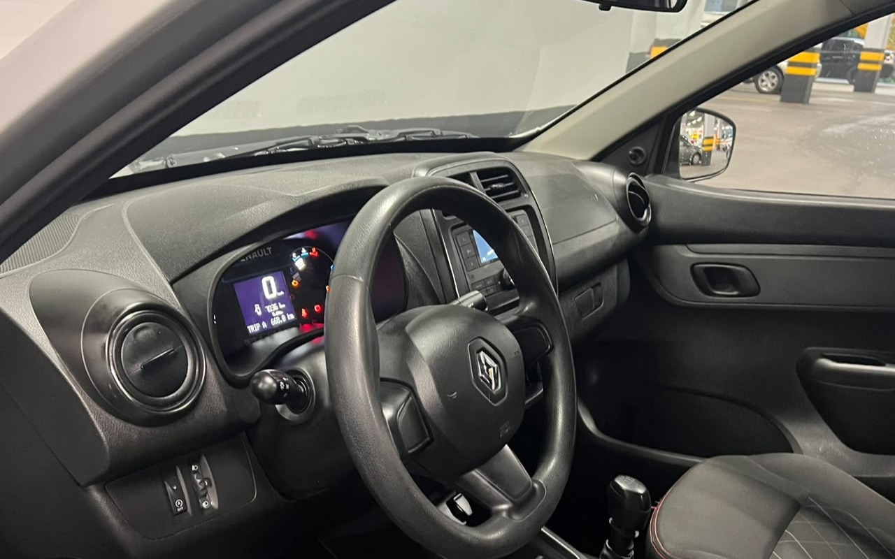 imagem-https://www.socarrao.com.br/sc-vehicle-images-prod/4441574/1792859161225-V2hhdHNBcHAgSW1hZ2UgMjAyNi0xMC0wNSBhdCAxMi4yNy4zNSAoNCkuanBlZw.jpeg