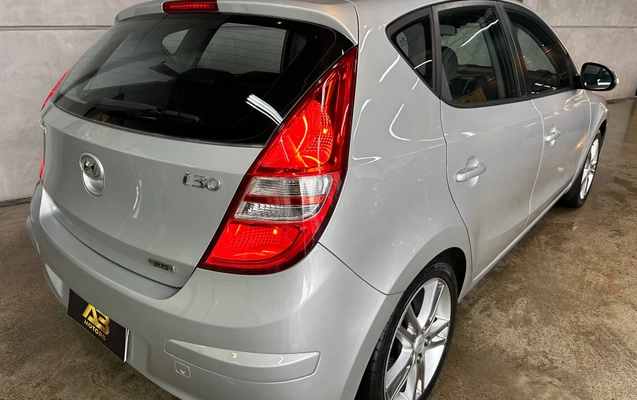 imagem-https://www.socarrao.com.br/sc-vehicle-images-prod/4441575/1792859176026-546a07262c784213aea2cee7ea08d1be_1792859016855.jpg
