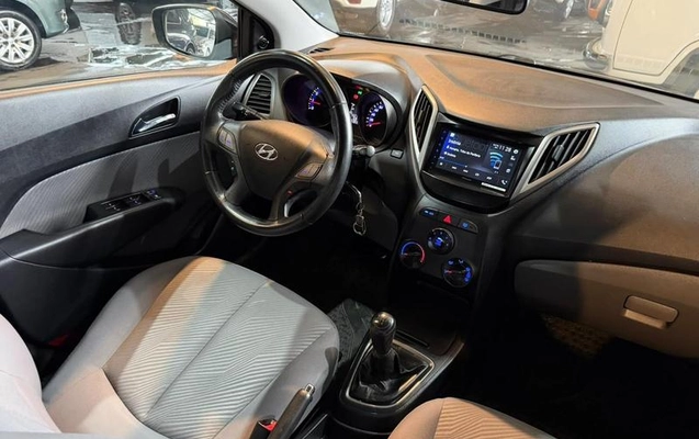 imagem-https://www.socarrao.com.br/sc-vehicle-images-prod/4441602/1792860110666-8604171_14_B_3ee4d9f1c8.jpeg