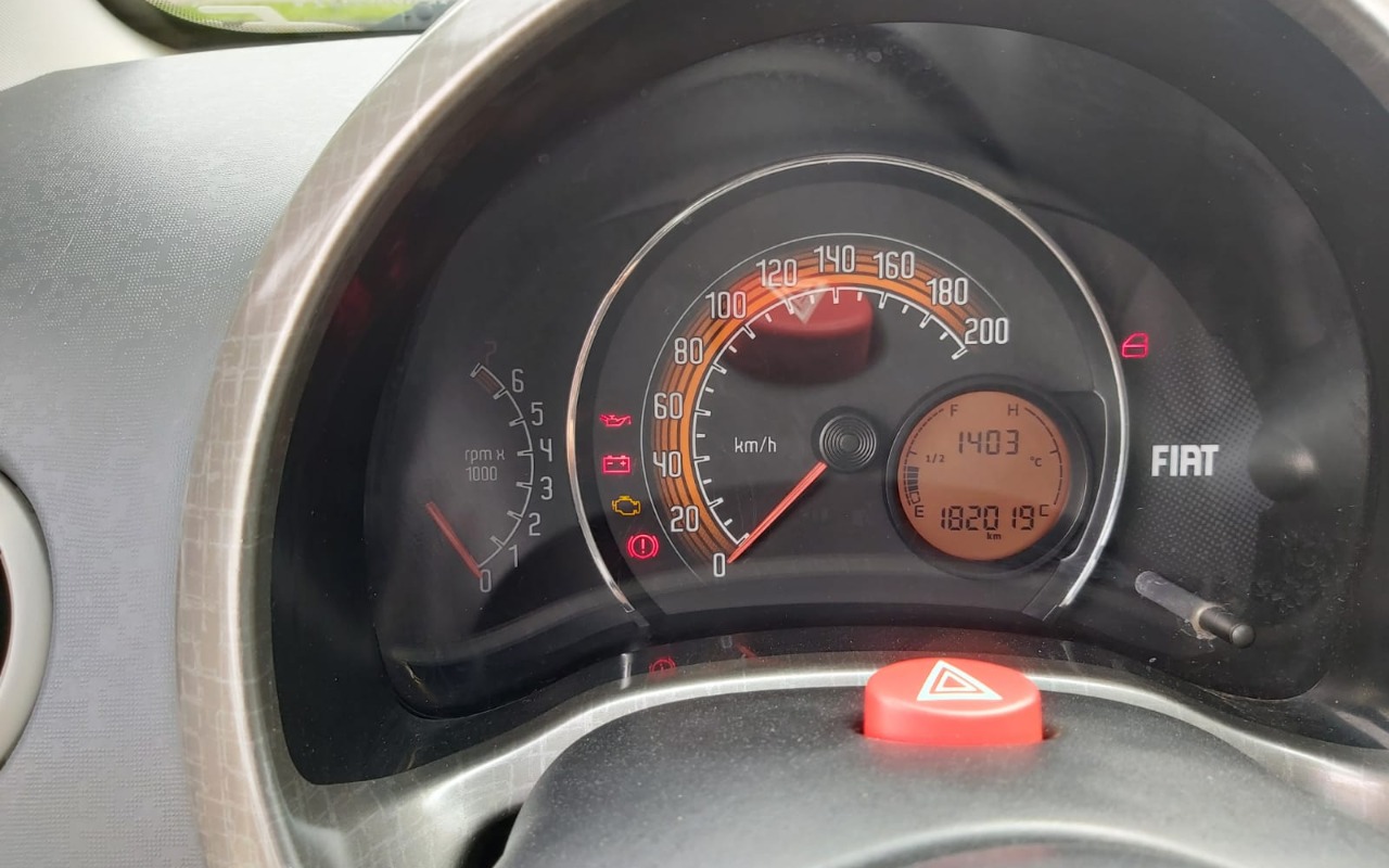 imagem-https://www.socarrao.com.br/sc-vehicle-images-prod/4441604/1792860242827-RmlhdCBXYXkgMTYuanBlZw.jpeg