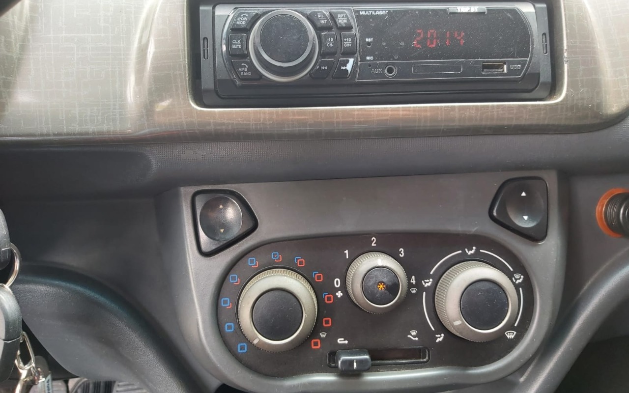 imagem-https://www.socarrao.com.br/sc-vehicle-images-prod/4441604/1792860242945-RmlhdCBXYXkgMTcuanBlZw.jpeg