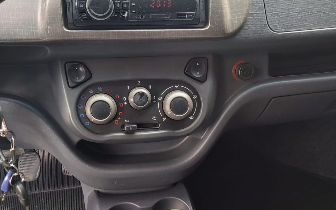 imagem-https://www.socarrao.com.br/sc-vehicle-images-prod/4441604/1792860243500-RmlhdCBXYXkgMTguanBlZw.jpeg