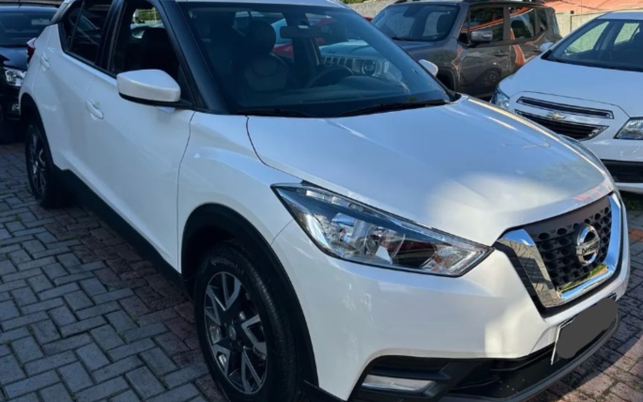imagem-https://www.socarrao.com.br/sc-vehicle-images-prod/4441611/1792860516370-V2hhdHNBcHAgSW1hZ2UgMjAyNi0xMC0yMSBhdCAxMS4yNy4xOS5qcGVn.jpeg