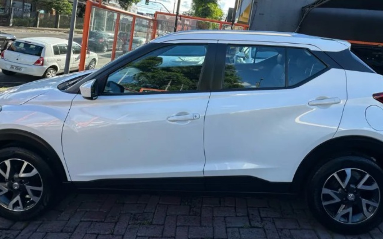 imagem-https://www.socarrao.com.br/sc-vehicle-images-prod/4441611/1792860516444-V2hhdHNBcHAgSW1hZ2UgMjAyNi0xMC0yMSBhdCAxMS4zMC4yMy5qcGVn.jpeg