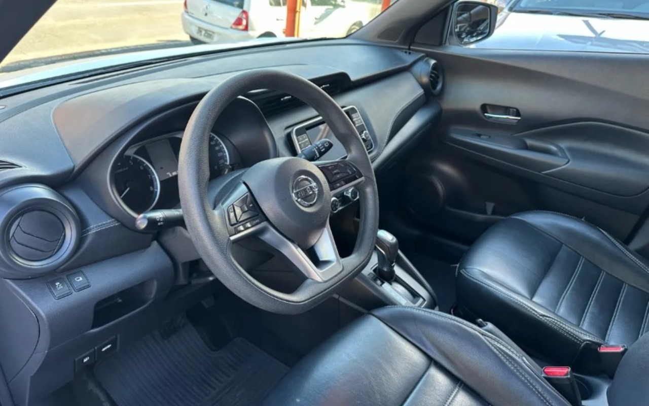 imagem-https://www.socarrao.com.br/sc-vehicle-images-prod/4441611/1792860516801-V2hhdHNBcHAgSW1hZ2UgMjAyNi0xMC0yMSBhdCAxMS4zNC4xMi5qcGVn.jpeg