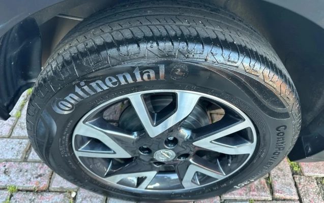 imagem-https://www.socarrao.com.br/sc-vehicle-images-prod/4441611/1792860517136-V2hhdHNBcHAgSW1hZ2UgMjAyNi0xMC0yMSBhdCAxMS4zNS4zNS5qcGVn.jpeg