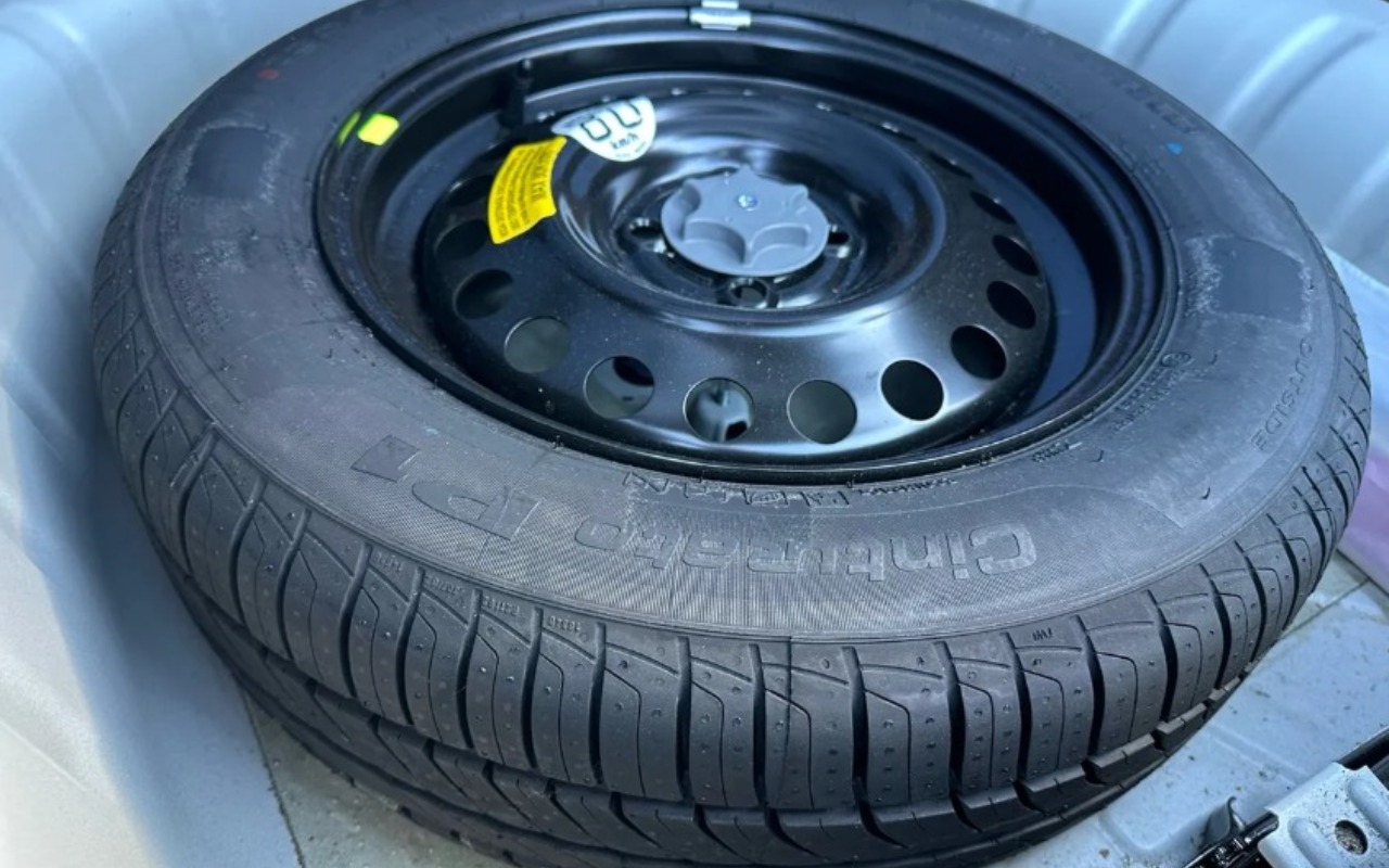 imagem-https://www.socarrao.com.br/sc-vehicle-images-prod/4441611/1792860517212-V2hhdHNBcHAgSW1hZ2UgMjAyNi0xMC0yMSBhdCAxMS4zNS41My5qcGVn.jpeg