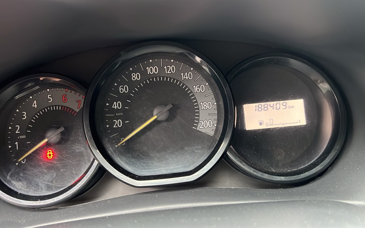 imagem-https://www.socarrao.com.br/sc-vehicle-images-prod/4441621/1792860950614-V2hhdHNBcHAgSW1hZ2UgMjAyNi0xMC0yMCBhdCAxMS41NC4xNi5qcGVn.jpeg