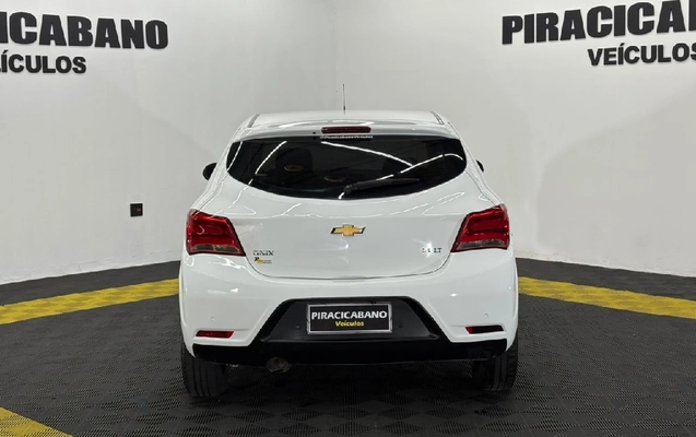 imagem-https://www.socarrao.com.br/sc-vehicle-images-prod/4441631/1792861284328-47c091e7-a020-debf-dbeb-dd5e4aefa564-whatsappimage2026-10-24at1021342jpeg.jpg