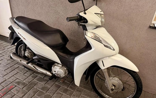 imagem-https://www.socarrao.com.br/sc-vehicle-images-prod/4441637/1792863705992-8604217_5_B_804cffa7c0.jpeg