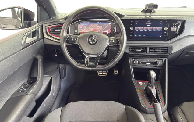 imagem-https://www.socarrao.com.br/sc-vehicle-images-prod/4441638/1792861441306-030dc4efde6543859158aac89d6110a2_1791406225993.jpg