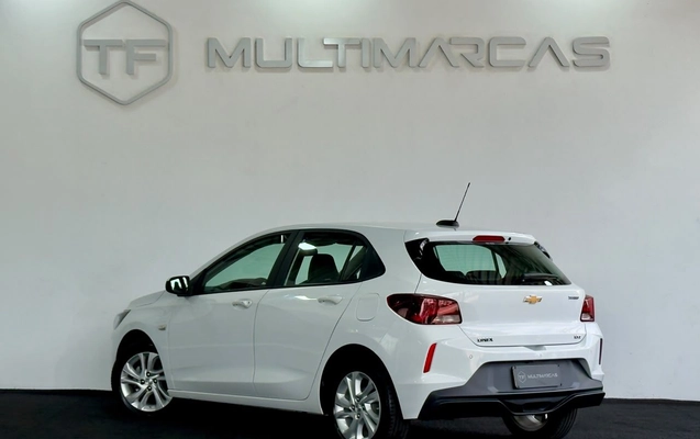 imagem-https://www.socarrao.com.br/sc-vehicle-images-prod/4441641/1792861588903-1f6080346fc849b9adcf21c47717b9e7_1791406506948.jpg