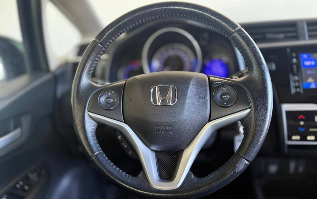 imagem-https://www.socarrao.com.br/sc-vehicle-images-prod/4441676/1792862150102-5d4c934e09c0432dabebf63bd2944548_1788462263738.jpg