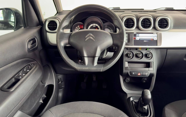imagem-https://www.socarrao.com.br/sc-vehicle-images-prod/4441677/1792862160942-f3db7c8cc0d549ebb6aba7f55a46e886_1787861721773.jpg