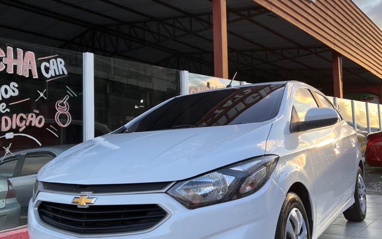 Chevrolet Onix 2018 Branco — foto 1 de 3