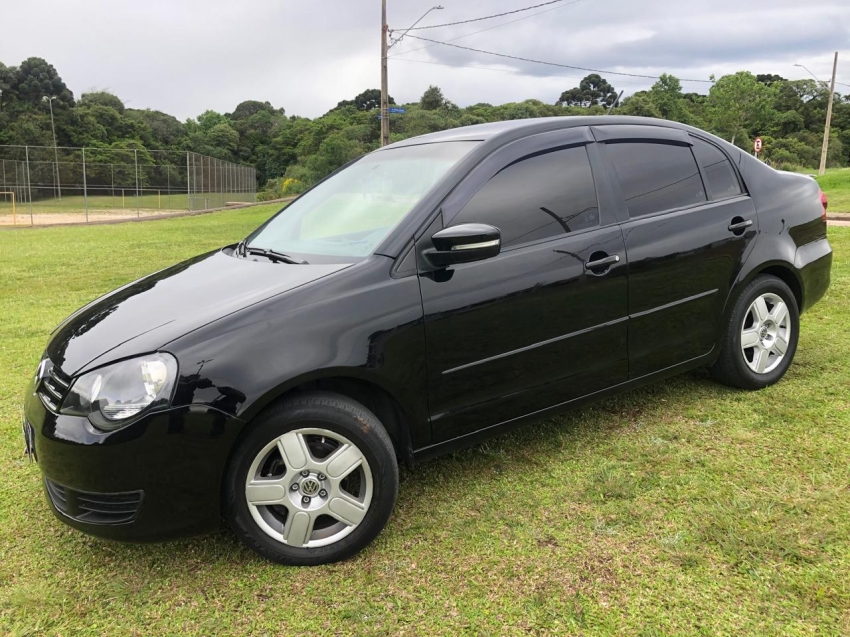 Volkswagen Polo 2013 Preto — foto 1 de 3