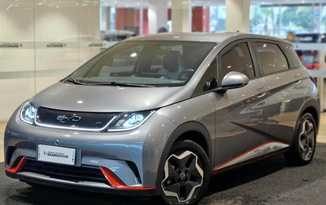 imagem-https://www.socarrao.com.br/sc-vehicle-images-prod/4441700/1792863705394-8604304_1_B_5a1751dce2.jpeg