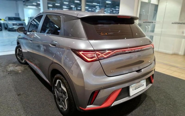 imagem-https://www.socarrao.com.br/sc-vehicle-images-prod/4441700/1792863705402-8604304_2_B_08d5cf43a7.jpeg