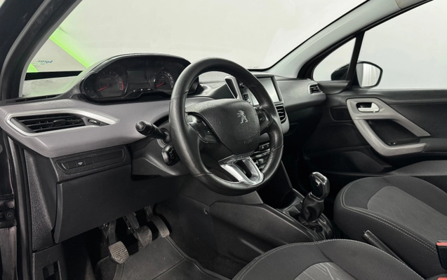 imagem-https://www.socarrao.com.br/sc-vehicle-images-prod/4441704/1792863440717-5a756547-fbf2-4806-ba3d-4f31d1f2ad85.jpg