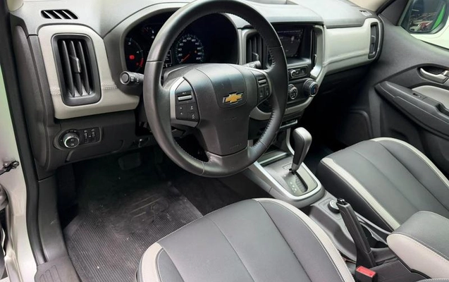 imagem-https://www.socarrao.com.br/sc-vehicle-images-prod/4441730/1792864517394-8604347_10_B_f968fad61c.jpeg