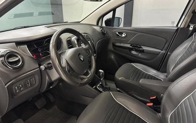 imagem-https://www.socarrao.com.br/sc-vehicle-images-prod/4441737/1792865795864-8588553_11_B_b5abec0ac2.jpeg