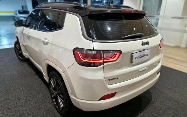 imagem-https://www.socarrao.com.br/sc-vehicle-images-prod/4441739/1792865267774-8604378_3_B_6e8731e1f9.jpeg