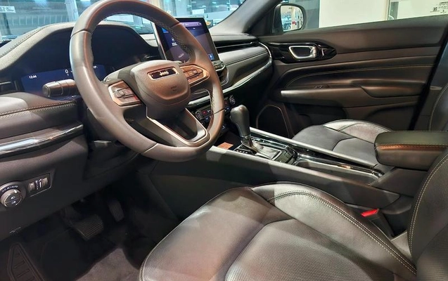 imagem-https://www.socarrao.com.br/sc-vehicle-images-prod/4441739/1792865267782-8604378_8_B_5249d43b36.jpeg