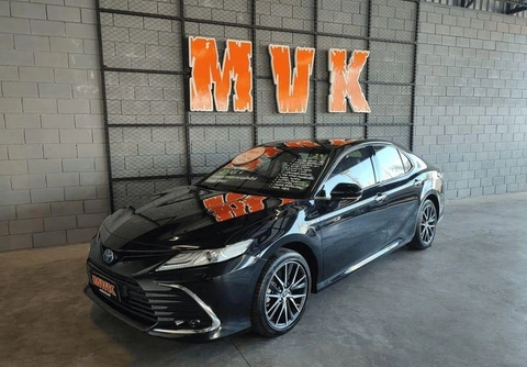 Toyota Camry 2023 Preto — foto 1 de 3