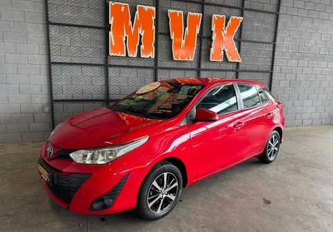 Toyota Yaris 2019 Vermelho — foto 1 de 3