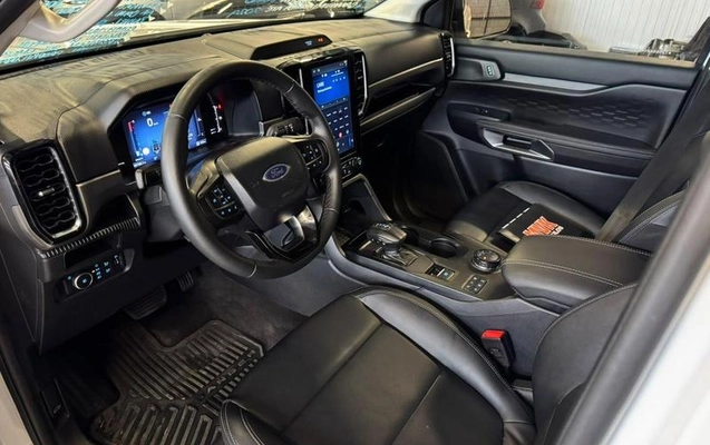 imagem-https://www.socarrao.com.br/sc-vehicle-images-prod/4442032/1792867236978-8334641_14_B_48ffd875c1.jpeg