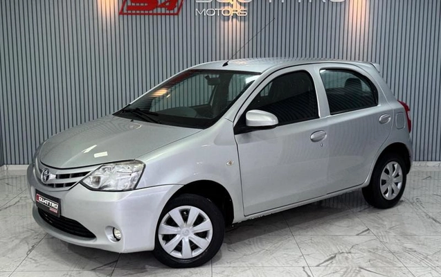 imagem-https://www.socarrao.com.br/sc-vehicle-images-prod/4442108/1792867570112-8575748_1_B_aa32f0c425.jpeg