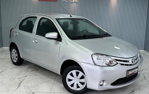 imagem-https://www.socarrao.com.br/sc-vehicle-images-prod/4442108/1792867570117-8575748_5_B_5b1669e824.jpeg