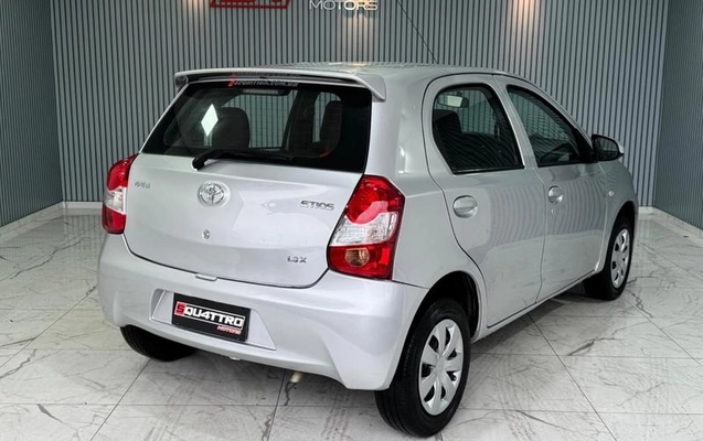 imagem-https://www.socarrao.com.br/sc-vehicle-images-prod/4442108/1792867570118-8575748_7_B_8440b88ce6.jpeg