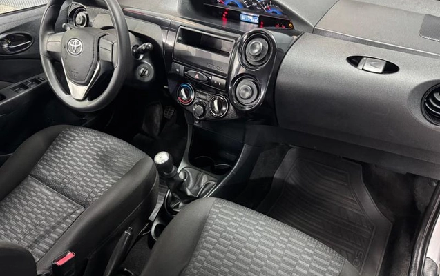 imagem-https://www.socarrao.com.br/sc-vehicle-images-prod/4442108/1792867570125-8575748_13_B_6e83d9b01b.jpeg