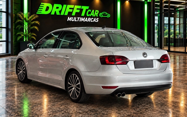 imagem-https://www.socarrao.com.br/sc-vehicle-images-prod/4442124/1792868603309-5_013352.jpg