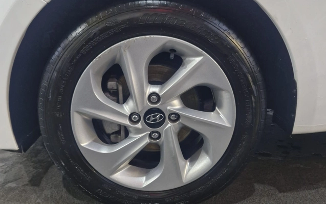 imagem-https://www.socarrao.com.br/sc-vehicle-images-prod/4442142/1792875863616-V2hhdHNBcHAgSW1hZ2UgMjAyNi0xMC0yNCBhdCAxNy41OS41MCAoMSkuanBlZw.jpeg