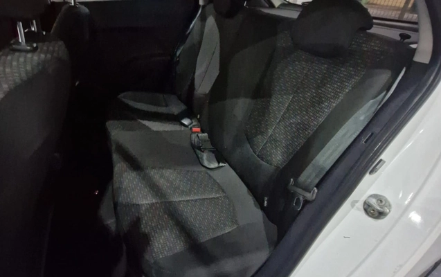 imagem-https://www.socarrao.com.br/sc-vehicle-images-prod/4442142/1792875863925-V2hhdHNBcHAgSW1hZ2UgMjAyNi0xMC0yNCBhdCAxNy41OS41NCAoMSkuanBlZw.jpeg