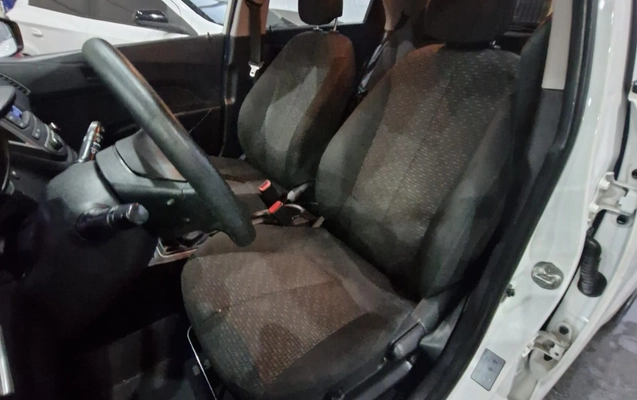 imagem-https://www.socarrao.com.br/sc-vehicle-images-prod/4442142/1792875863974-V2hhdHNBcHAgSW1hZ2UgMjAyNi0xMC0yNCBhdCAxNy41OS41NCAoMikuanBlZw.jpeg