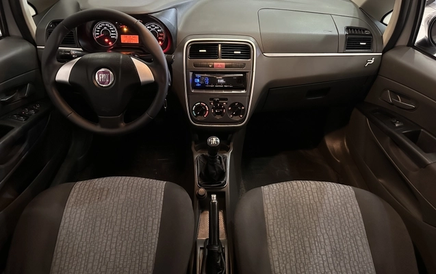 imagem-https://www.socarrao.com.br/sc-vehicle-images-prod/4442167/1792872557226-qjavF4tK7oAGuCxNKD8fFGQltKrcmPci.jpg