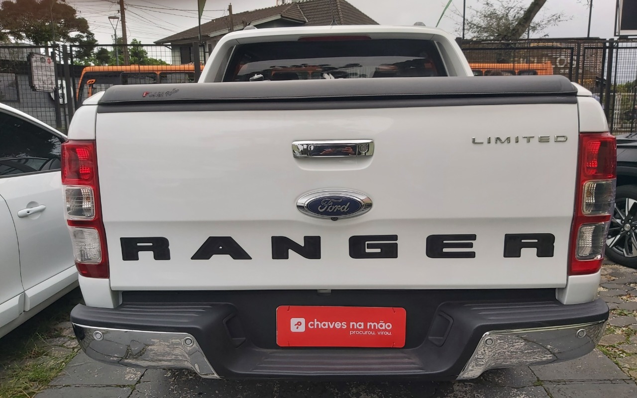 imagem-https://www.socarrao.com.br/sc-vehicle-images-prod/4442234/1792876111158-MjAyNjA5MjRfMTc0MzUxLmpwZw.jpg