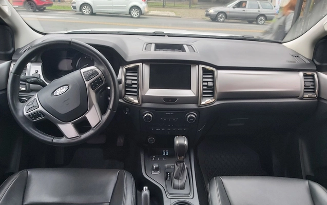 imagem-https://www.socarrao.com.br/sc-vehicle-images-prod/4442234/1792876111688-MjAyNjA5MjRfMTc0NTU3LmpwZw.jpg