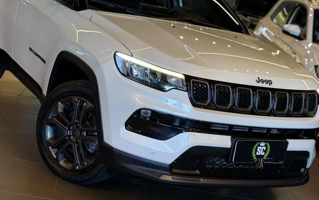 imagem-https://www.socarrao.com.br/sc-vehicle-images-prod/4442249/1792876878404-8530139_0_B_39390df5f5.jpeg